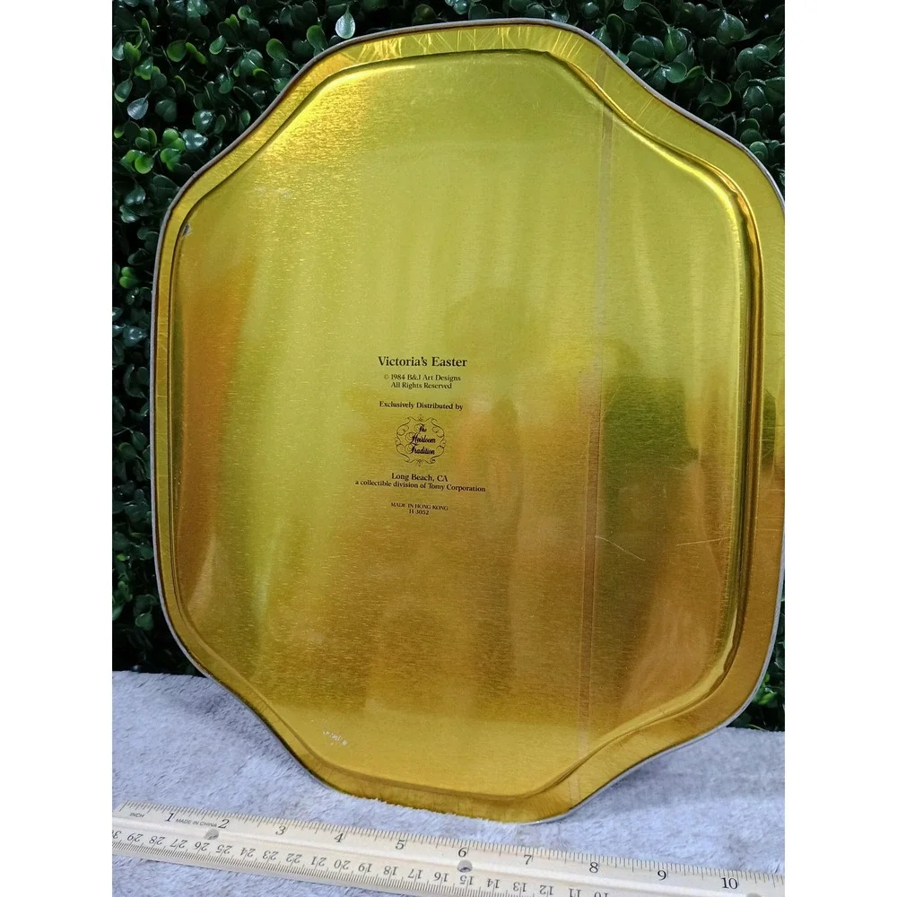 Jan Hagara Victorias Easter Vintage Metal Tray Heirloom Tradition‎ 1984 H3052